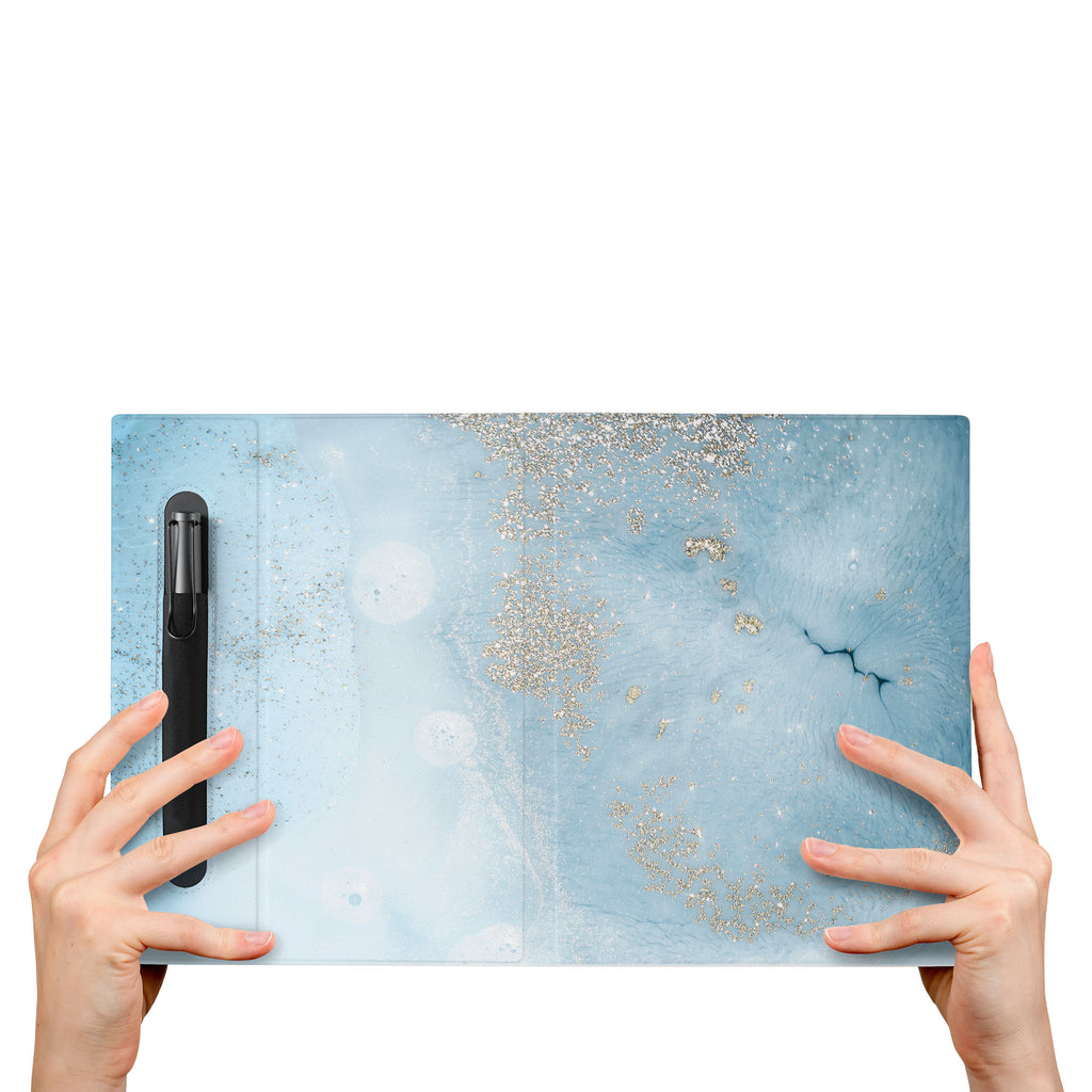 The VistaCase reMarkable Folio with Marble Gold design is crafted from premium materials and exclusively tailored to fit your reMarkable 2,