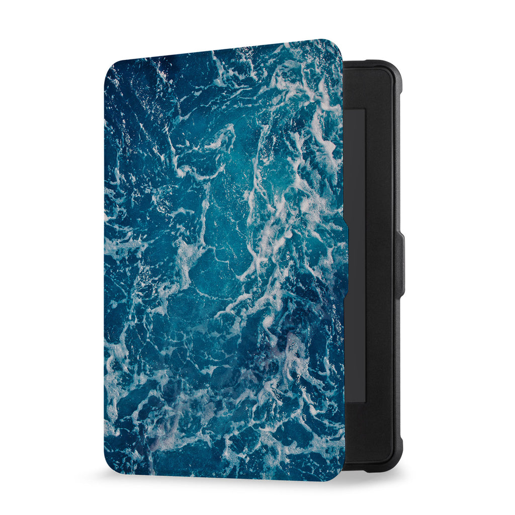 Opens and closes just like a book to wake your Kindle or put it to sleep - swap